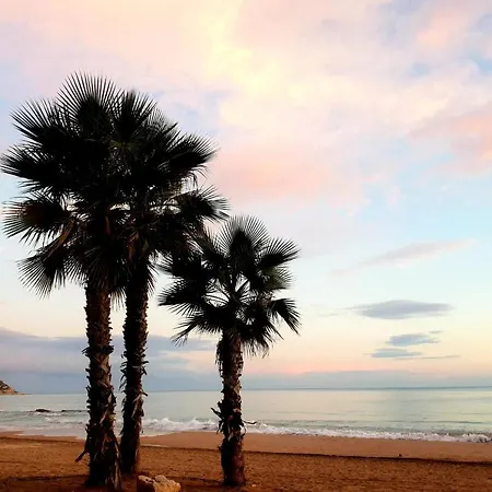 By The Διαμέρισμα