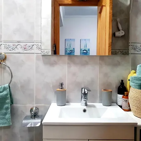 By The Διαμέρισμα